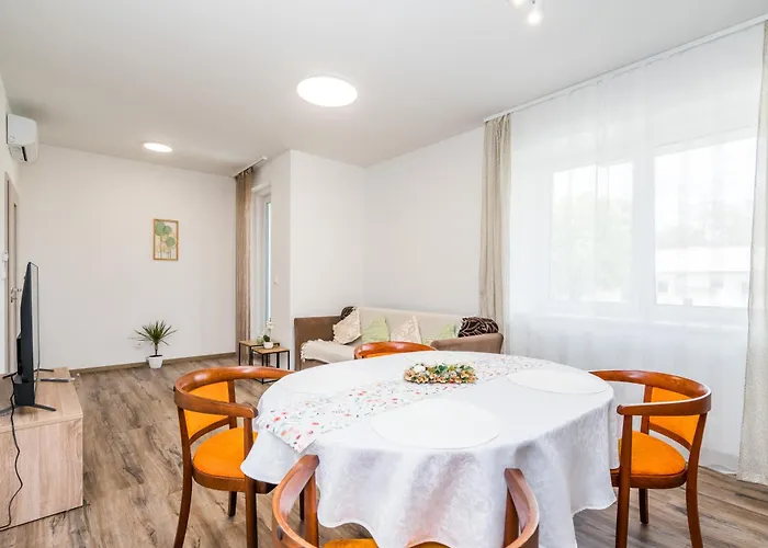 Lägenhet Perla Hradce 103